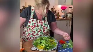 How to make a Herb and Flower Salad!