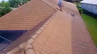 Terracotta Tile Roof Clean. *Time lapse*