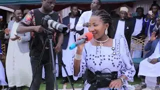 Chosen Becky - Akoze omukolo
