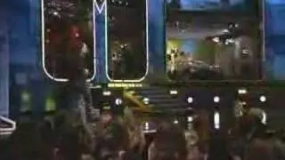 Rachel & Ryan Kiss