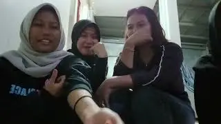keseruan kita ber 4 main At least