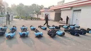 आज सभी जवानों 🫡 ने 20-20 डिप्स किया फिजिकल फिटनेस ट्रेनिंग #security #physical #fitness #dips 