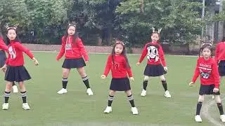 Girl in the mirror _ zumba kids _ zin Helen