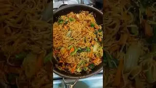 Roast duck noodle stir fry #shorts #food #cooking