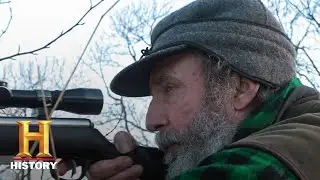 Mountain Men: Mike Hunts A&nbsp;Silver Fox (Season 7, Episode 10) | History