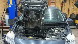 БЫСТРОЕ И ЛЕГКОЕ снятие двигателя Toyota Prius 2015 года