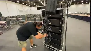 Como se eleva un line array, puntos de colgaje (rigging points).