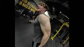 NAJBOLJ&Scaron;I CHEST DAY? (Road do 315 bench before turning 17)