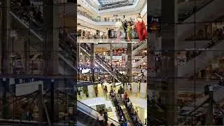 West Edmonton Mall: Canada's Largest Shopping and Entertainment Destination