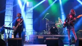 Uh Huh Her LIVE 