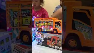 Truk Oleng Miniatur - Sound Horeg, Truk Goyang [Shakana Toys] #truck #trukoleng #miniaturtruk
