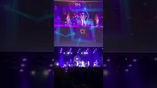 NILE RODGERS & CHIC - LOSE YOURSELF TO DANCE