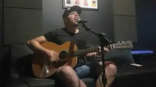 Daniel Berg - Voz e Violão ( Até Que Eu Não Consiga Mais Ficar de Pé )