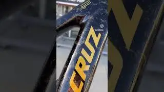 2025 Santa Cruz Bullit EMTB Black and Gold Custom Paint Dreambuild with Fox Podium Fork