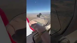 Sticking my hand out of an airplane window at 6,000 feet