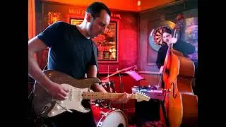 Marco Piccioni Trio Source Hunt live