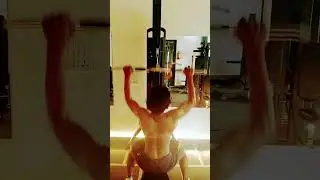 People also askWhat is the best workout for backWhat should I hit on back?#youtubeshorts#viralvideo