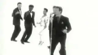 David Bowie - You've been around (sound corrected + lyrics)