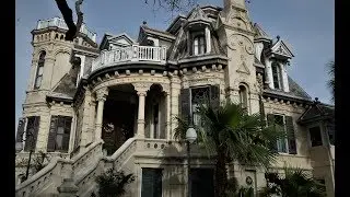 Walk with me at Galveston's famous mansions