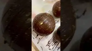 Decorate hot cocoa bombs with me #chocolatetutorial #hotcocoabomb