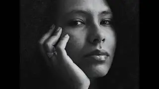 Charlotte Colace - Confrontations (Official Music Video)