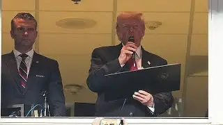EUA: Donald Trump aplaudido e vaiado em jogo da NFL, primeiro com presidente em fun&ccedil;&otilde;es desde 1978