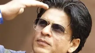 Reluctant Twitter User SRK Now Has 11 Million Followers - BT