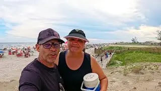DEVIDO AO ALTO DESPERDICIO DE ÁGUA AQUI EM ILHA COMPRIDA, NÓS MORADORES FICAMOS COM  ÁGUA REDUZIDA 😔