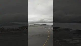 Garuda Mendarat di Hong Kong Airport