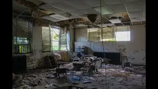 Abandoned Pine Street Junior High in Texarkana, Texas