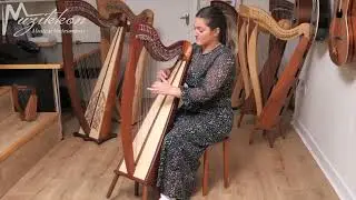 Muzikkon Claddagh Harp 28 Strings Mahogany