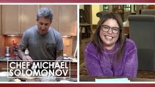 Rachael Ray: Chef Michael Solomonov's Cheesy Twist on Latkes! Easy Holiday DIYs For Kids! 12/12/22