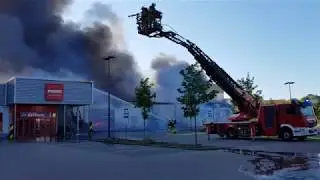 Supermarktbrand in Greifswald/ Rewe und Penny in Flammen