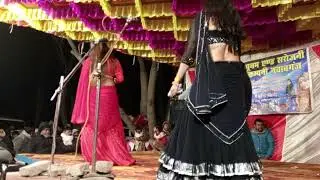 तुम अगर मुझको ना चाहो तो कोई बात नहीं तुम किसी गैर कोचाहोगी तो मुश्किल होगी गजल