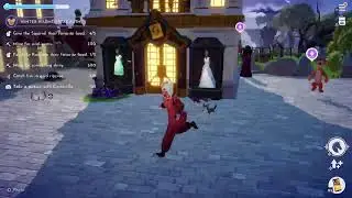 Playing Disney Dreamlight valley doing stuff