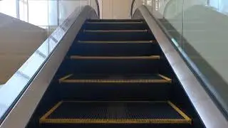[イオン三田ウッディタウン]日立製エスカレーター 1F↔6F