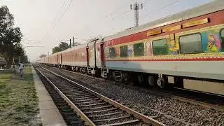 12398 Dn Mahabodhi express skipping ekdil at max mps 130 kmps