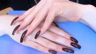 ASMR: TAPPING & SCRATCHING with my long natural nails