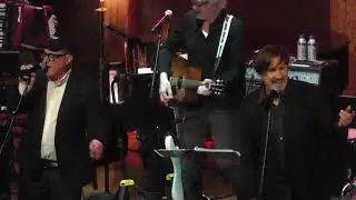Sally MacLennane - John Darnielle and Craig Finn (Pogues cover)