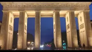 Berlin bei Nacht: Brandenburger Tor, Unter den Linden, Checkpoint Charlie, IrishPub im Europa Center