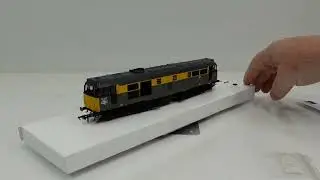 Hornby OO Gauge R3880 'Floreat Salopia' Unboxing and First Run!
