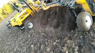 Smyth 28ft Rock Rake