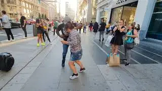”¡Imposible No Mirar! El Arte de Bailar de esta  señora Colombiana 🇨🇴 Te Dejará Loco”  