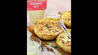 Creamy Chicken Spaghetti Squash Boats // #healthydinners #easydinners #spaghettisquash #dinnerrecipe