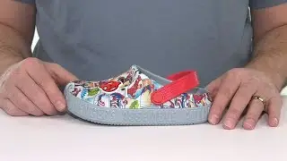 Crocs Kids Avengers&trade; Off Court Clogs (Little Kid/Big Kid) SKU: 9949064