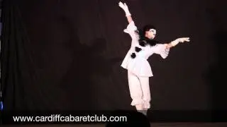 Foo Foo Labelle: Pierrot