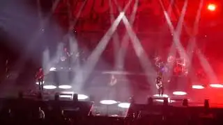 Sum 41 - Raining Blood/Master of Puppets (Live in Laval)