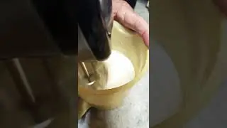 Mixing Whipping cream #shortsvideo #cooking #food #shortsfeed #shorts
