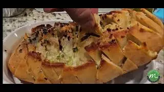 Cheesy-Garlicy Blooming bread