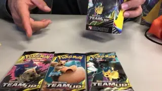 Pok&eacute;mon Sun and Moon Team Up prerelease Opening!